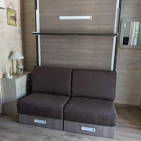 Pour 3 Personnes Avec Balcon Ouest, Au Centre De Valloire, Proche Commerces Et - Fr-1-263-461 * Valloire