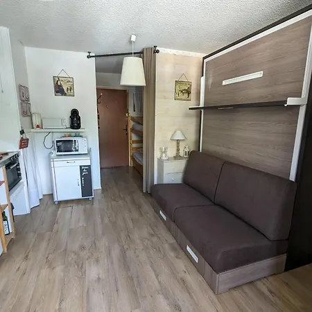 Apartment Pour 3 Personnes Avec Balcon Ouest, Au Centre De Valloire, Proche Commerces Et - Fr-1-263-461