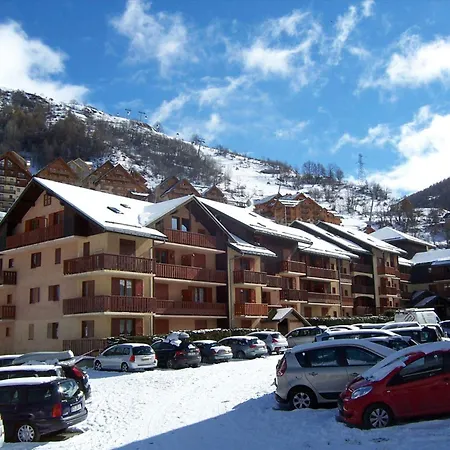 Pour 3 Personnes Avec Balcon Ouest, Au Centre De Valloire, Proche Commerces Et - Fr-1-263-461 Apartment Valloire